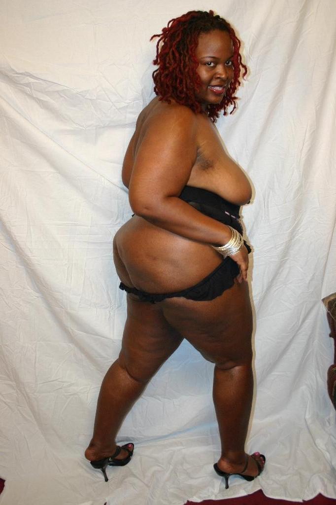 15P Teasing horny busty black bbw suck and hump a hard cock