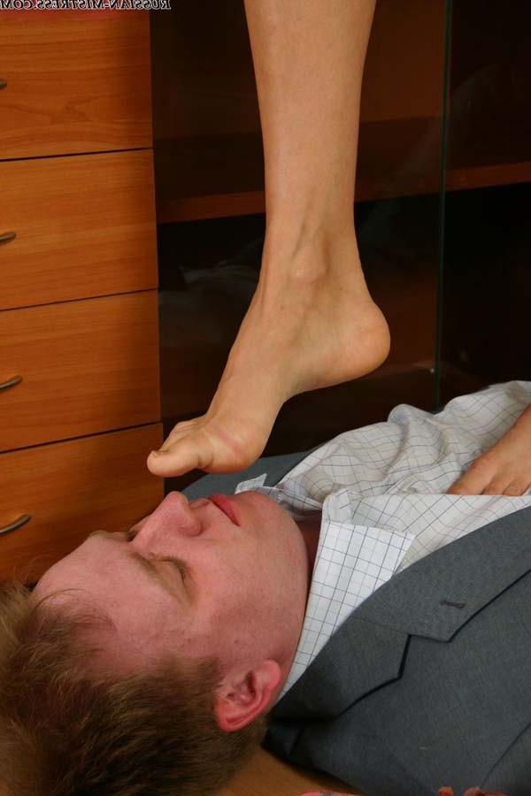 16P Lady boss walks and jumps barefoot on face, breast and dick of employee