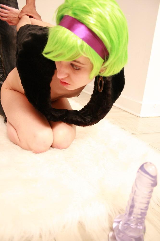 16P Just like any normal couple, Hellizabeth and her Master like to dress up and hav