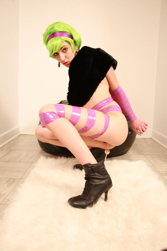 16P Just like any normal couple, Hellizabeth and her Master like to dress up and hav