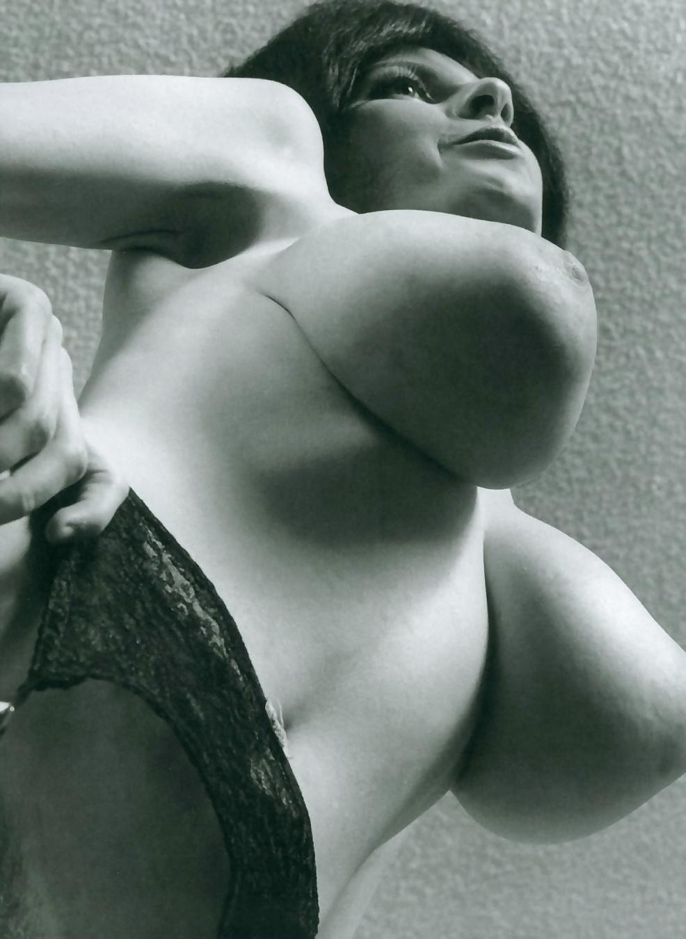25P Breast poses - bottom up