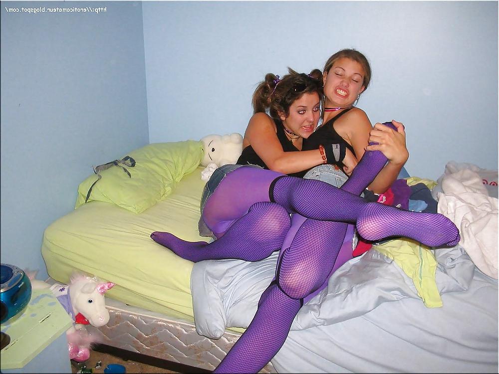 16P Amateurs in purple stockings