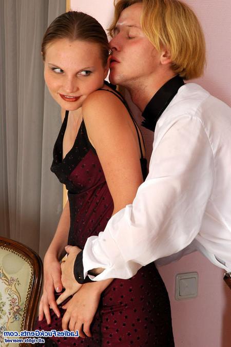 19P Kinky lady stuffs guys virgin tight ass with huge strapon