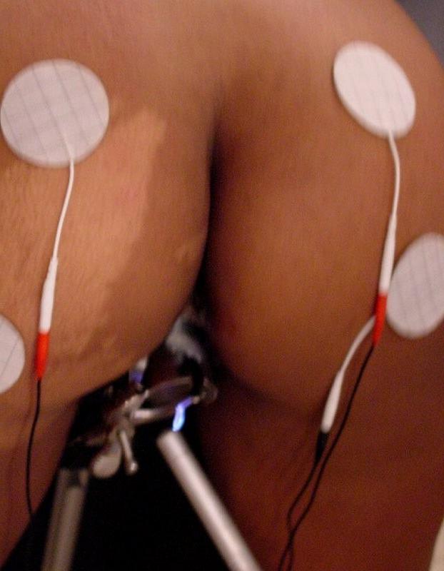 20P Master and slave playing with electric devices on her body