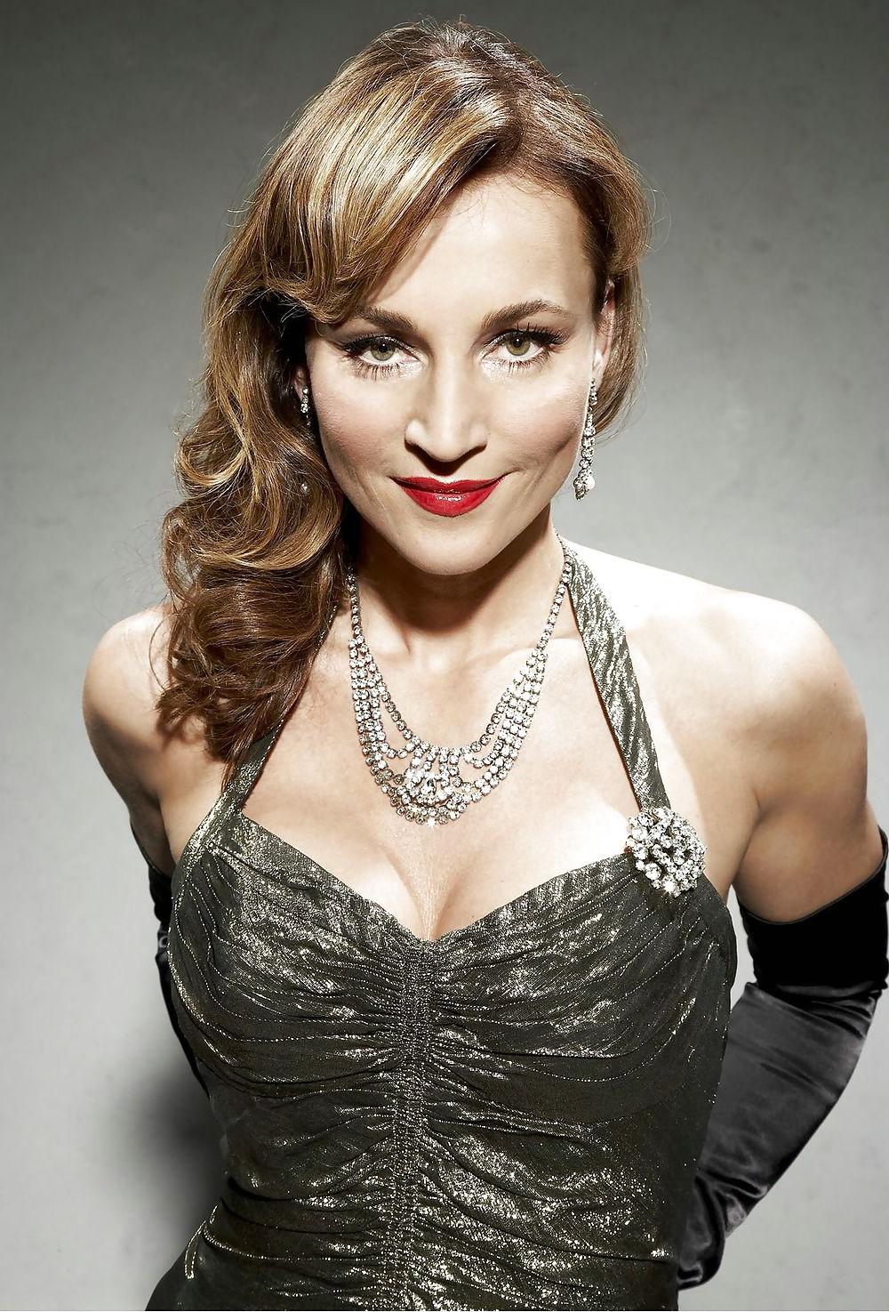 25P Caroline Beil – deutscher Fernsehstar