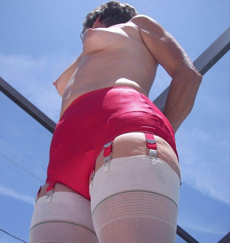15P sexy girls in girdles and stockings
