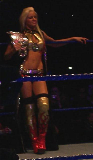 25P Maryse Ouellet - WWE Diva mega collection 2 