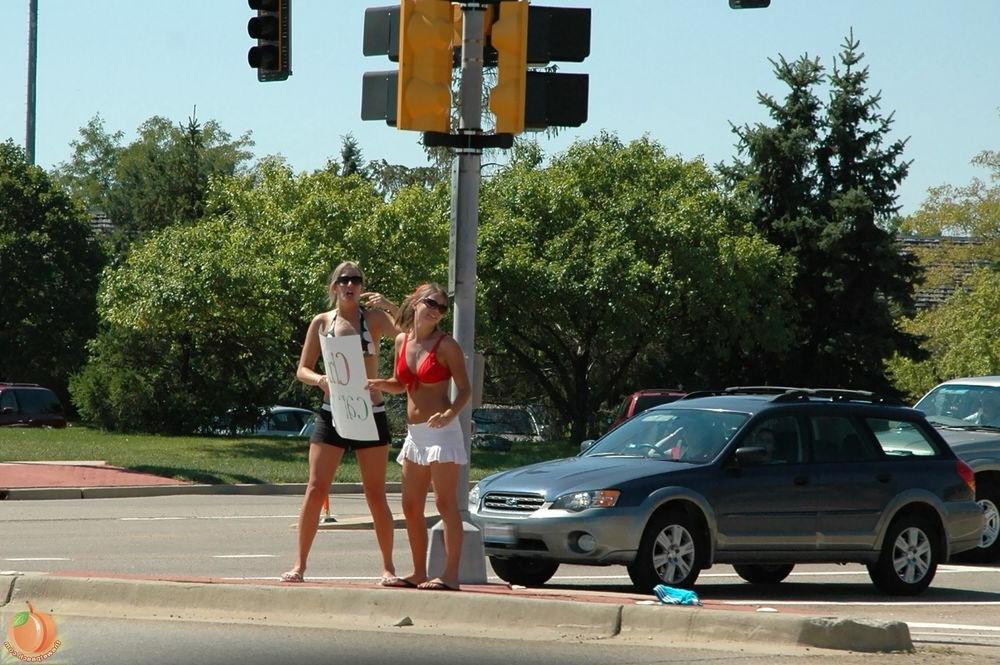 16P Street Sign Girls
