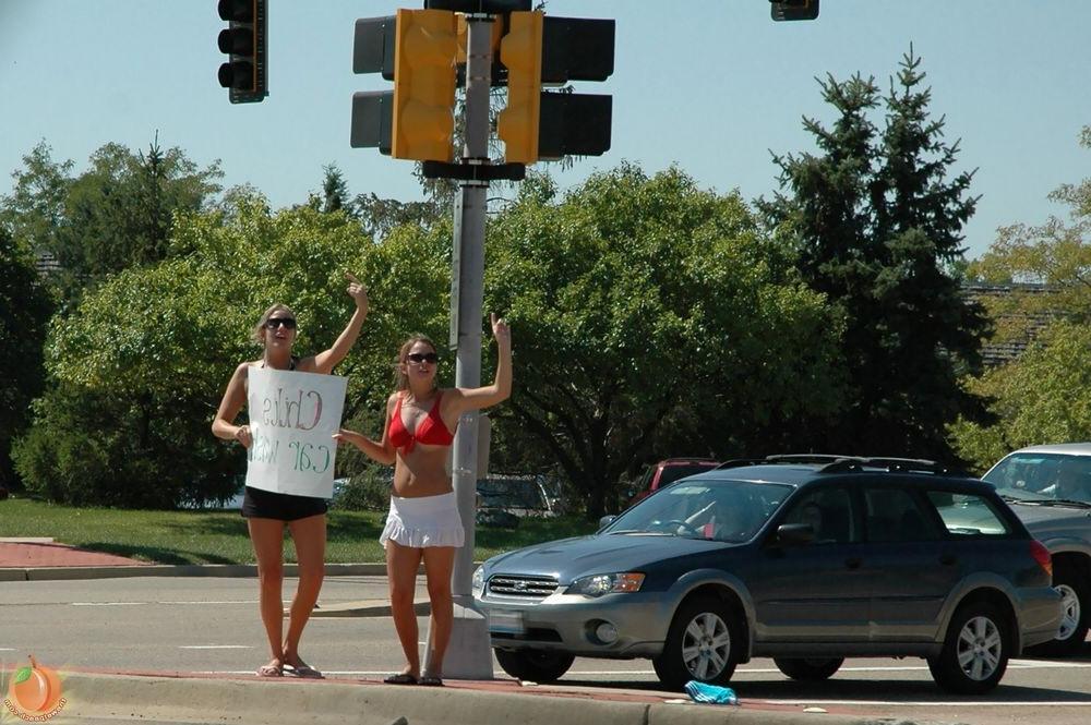 16P Street Sign Girls