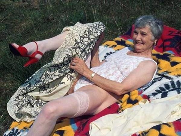 16P chubby and plumper granny gallery