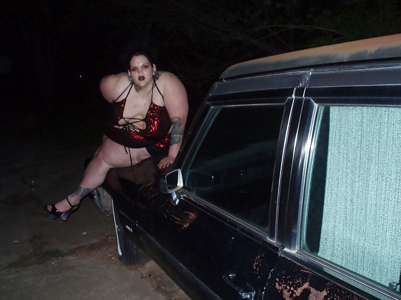 20P SSBBW with a real Forked Tongue poses with a Hearse