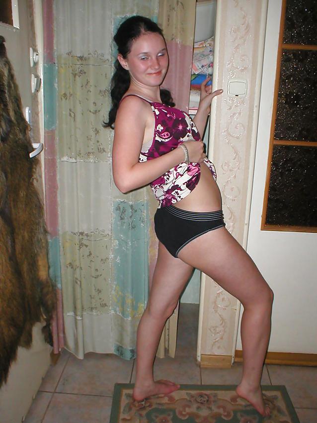 25P Teen Roommates -Homemade