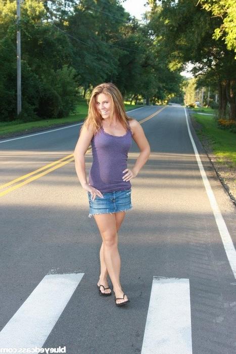 13P Brunette slut stripping in the middle of the road