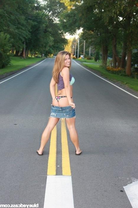 13P Brunette slut stripping in the middle of the road