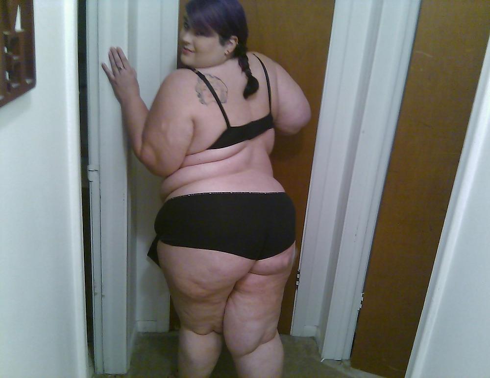16P Sexy new booty pics