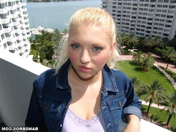 16P Another day another big tit girl to film. That's how I was feeling before I saw 