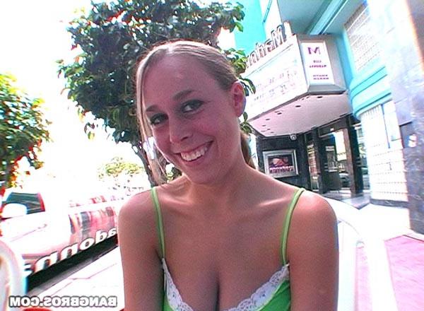 16P Big tits.....yummi butt
