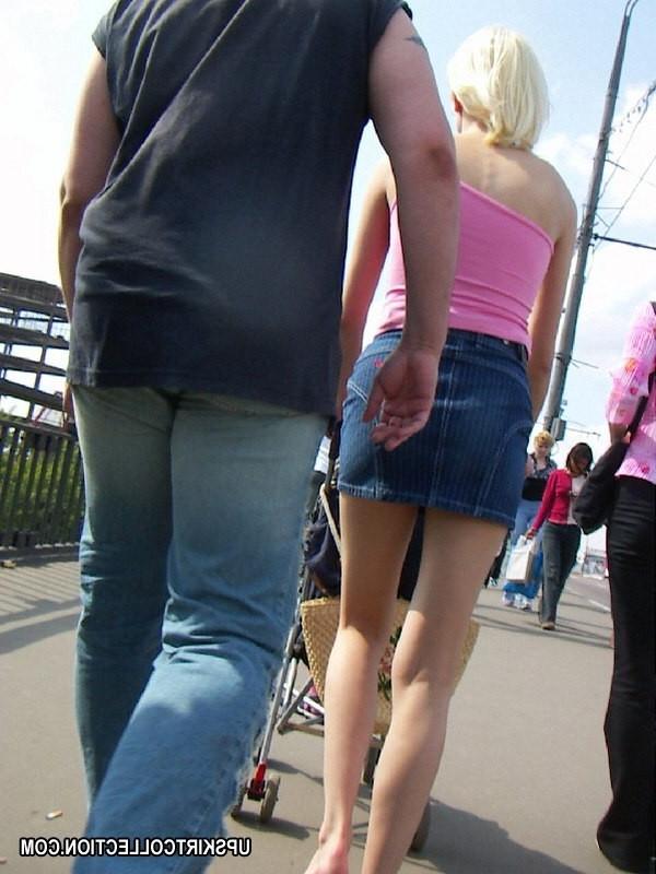 15P Cuties pay no attention on cam guy shooting their upskirt