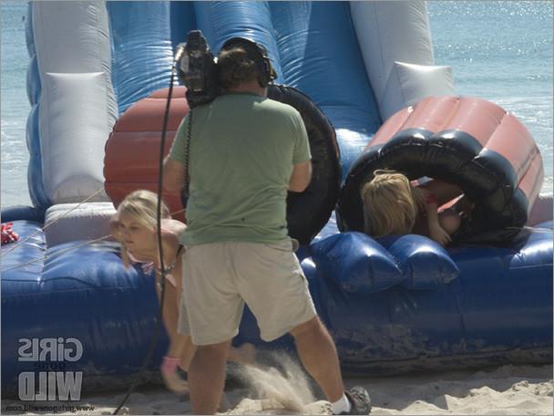 15P Young babes in bikinis caught on camera having some fun