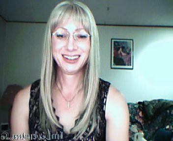 12P Love those Chicks with Dicks on Shemale Cams