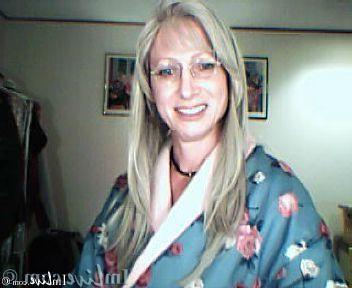 12P Love those Chicks with Dicks on Shemale Cams