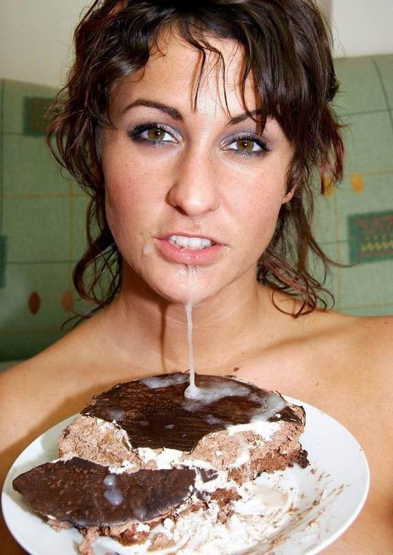 20P kinky amateur girls eating their food with cum