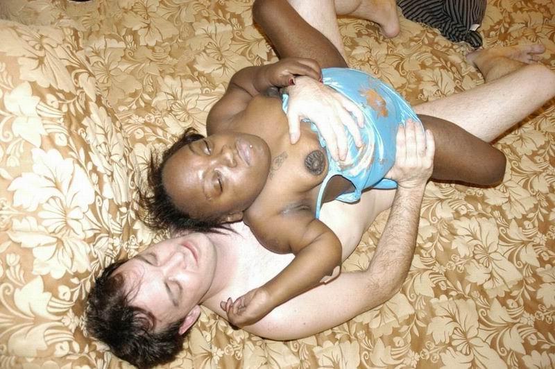 16P hot black midget with big clit having sex