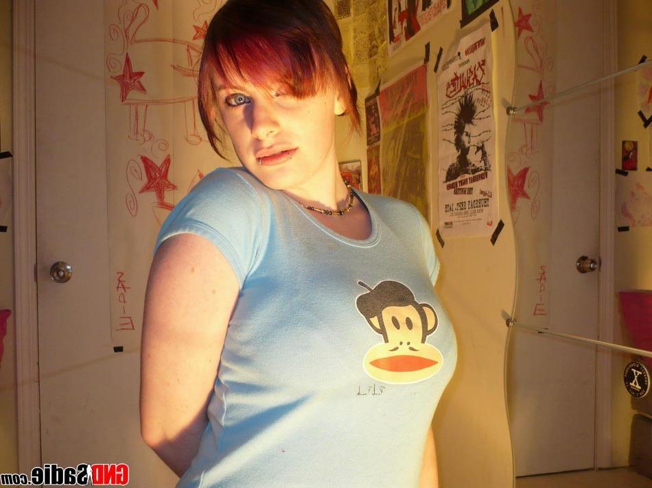 4P Alt punk girl Sadie strip tease