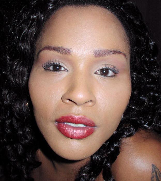 15P Gorgeous ebony tranny stroking cock
