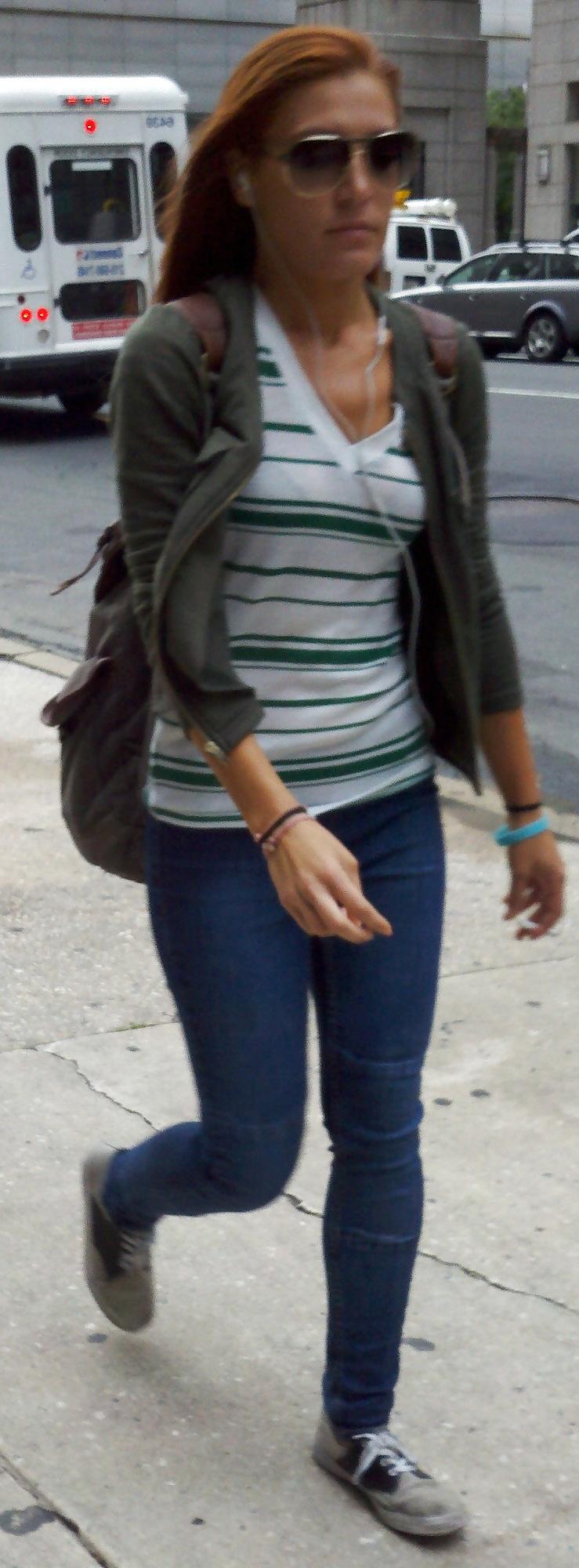 6P Philly Girls in the Street and Train