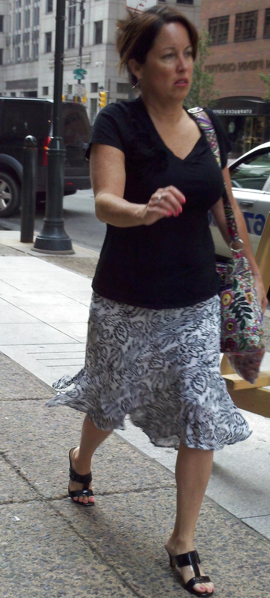 6P Philly Girls in the Street and Train