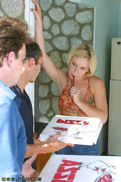 16P Blonde slut orders pizza and gets extra sausage