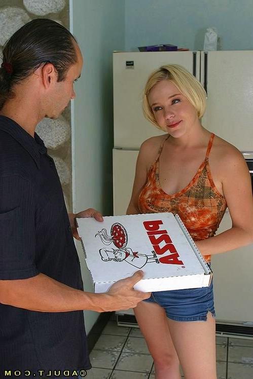 16P Blonde slut orders pizza and gets extra sausage