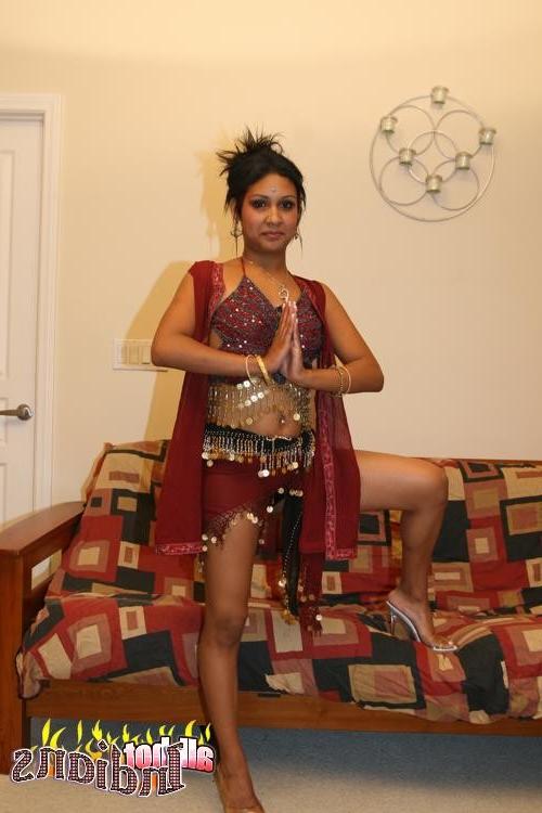 15P Elating Indian chick stripping and showing her divine breasts