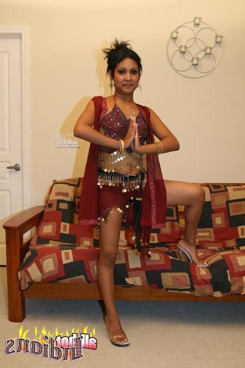 15P Elating Indian chick stripping and showing her divine breasts