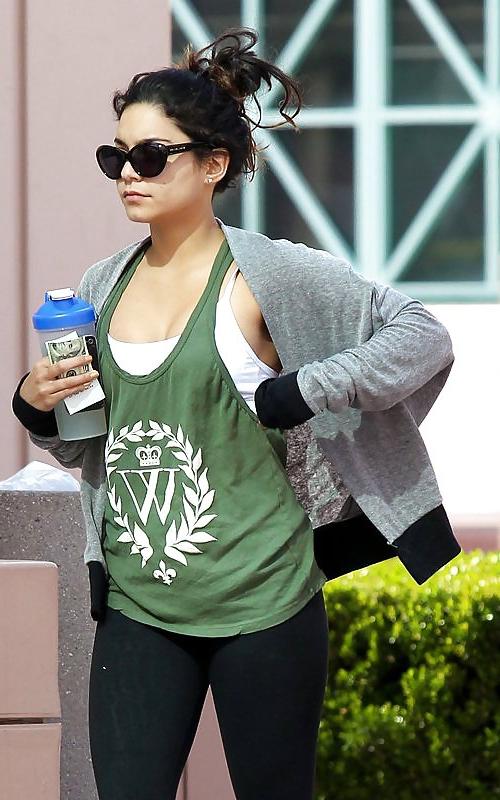 25P Vanessa Hudgens mega collection 2