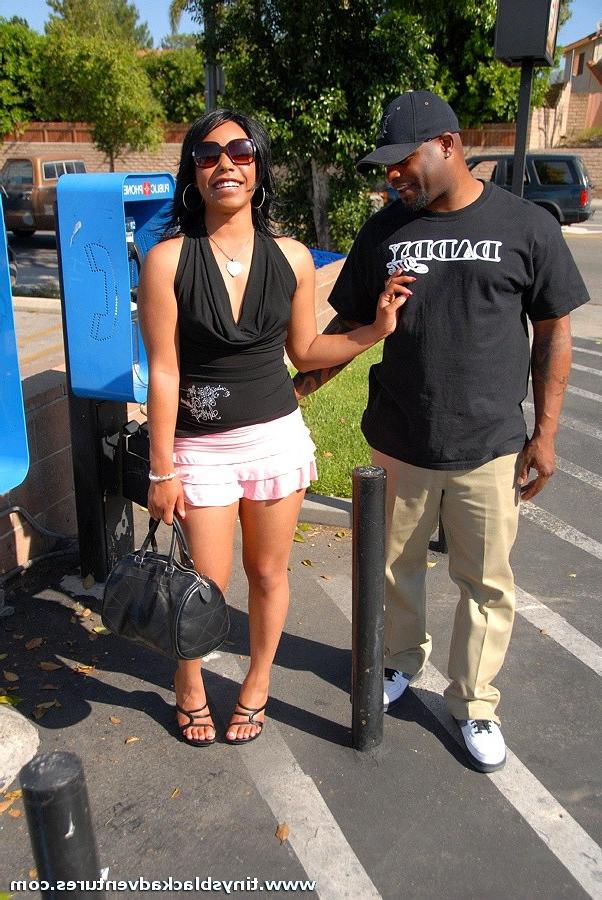 20P Kim flirts with random guy on the street