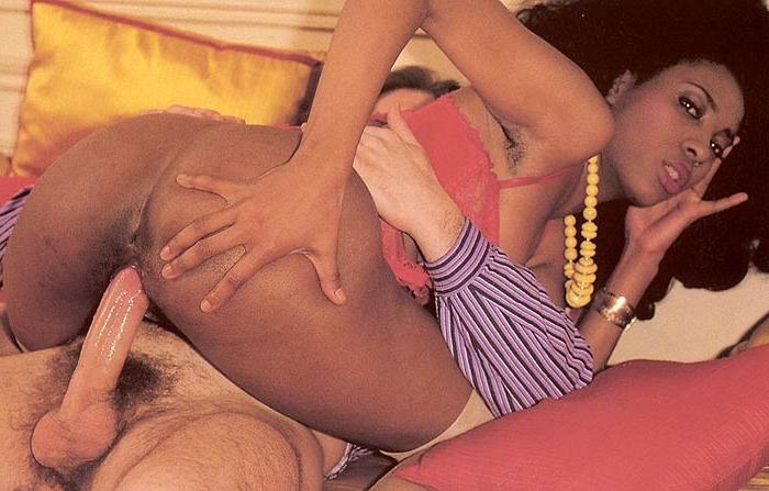 16P Black seventies lady fucked by a stranger