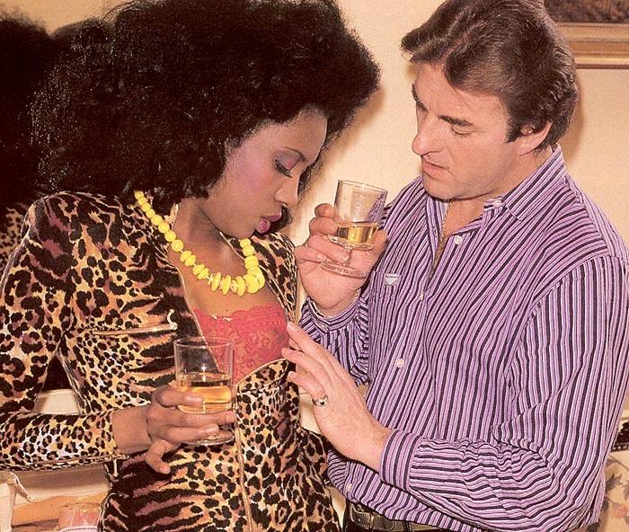 16P Black seventies lady fucked by a stranger