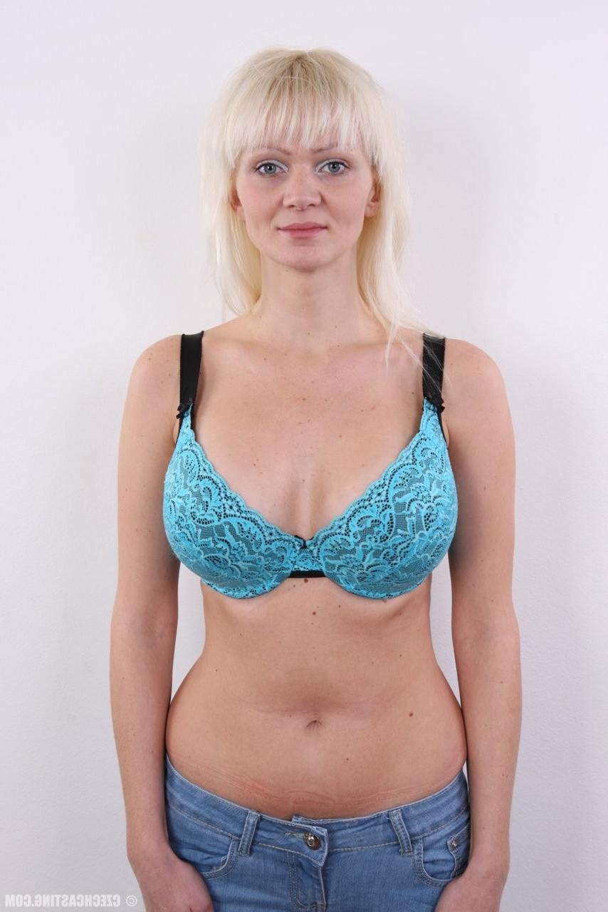 17P Blonde mature wife in casting session
