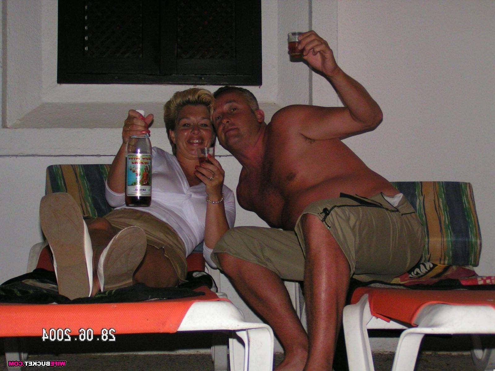 16P Amateur moms in homemade sex