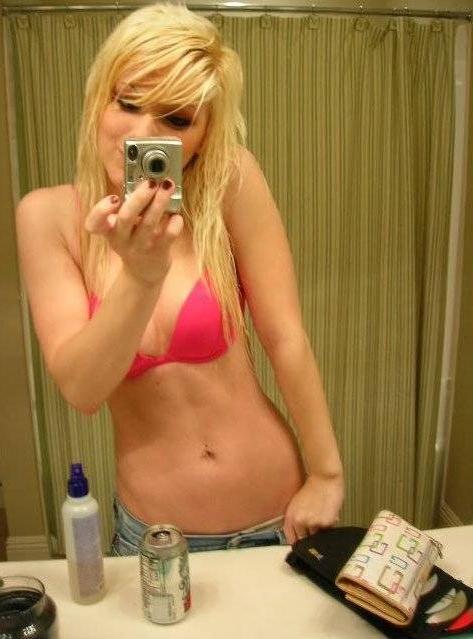 12P Slutty emo teen exposed online