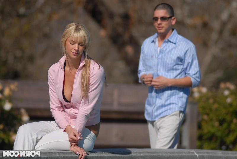 18P Sexy Slender Blonde Babe Hammered by Big Cock