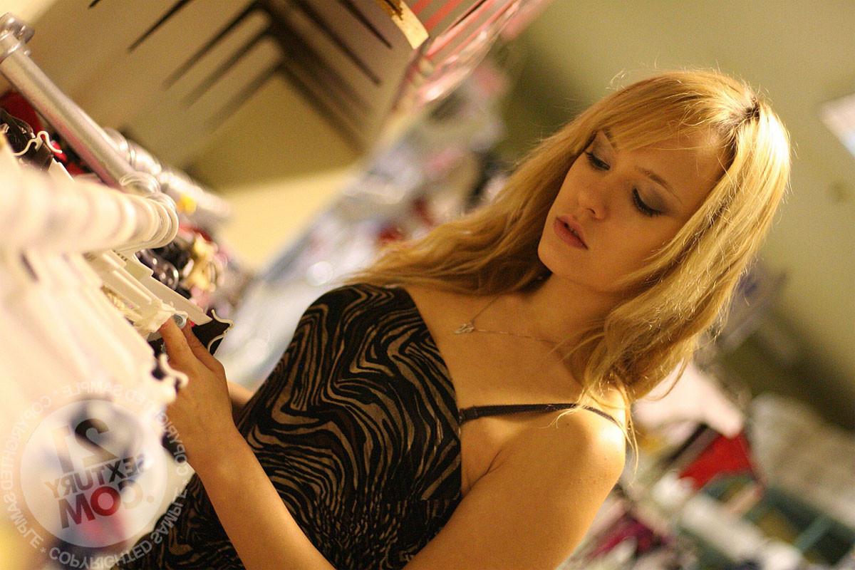 20P Sexy teen pornstar Blue Angel presents her official website Blue Angel Live at 2