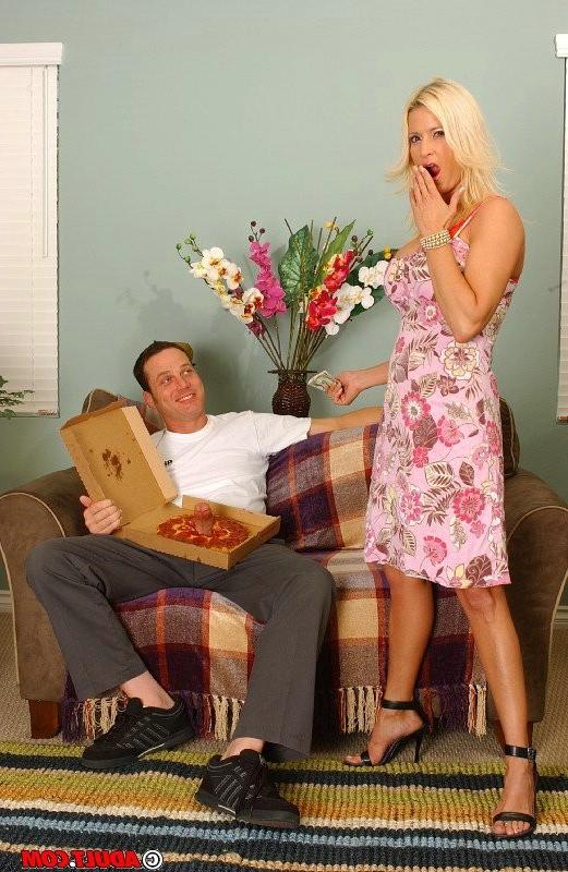 16P a blonde babe sucking dick sorrounded  by pizza