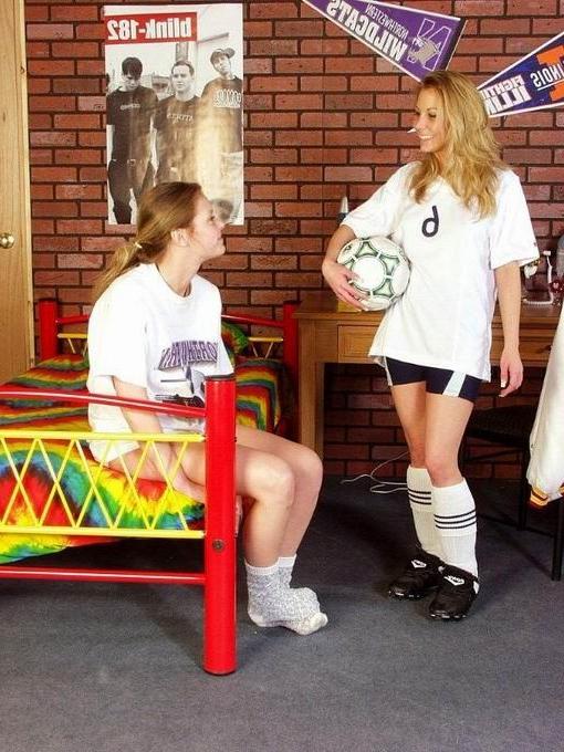 16P lesbian sex with strap-on