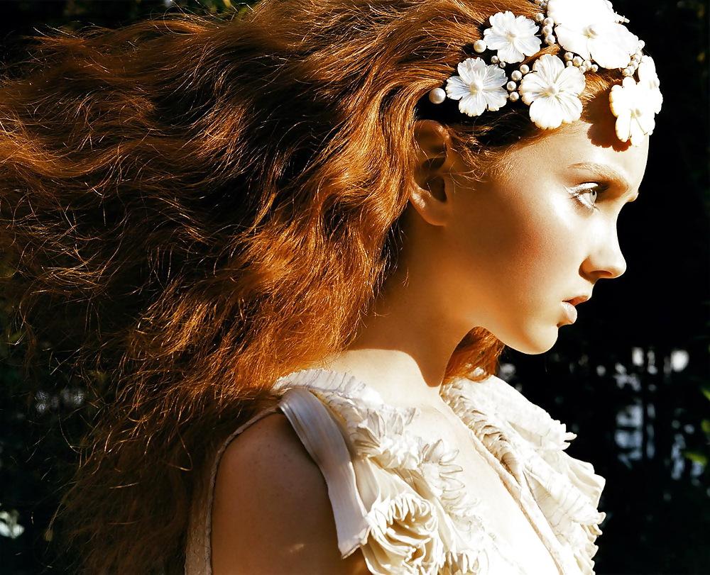 15P CELEBRITIES - Lily Cole Naked -  londonlad