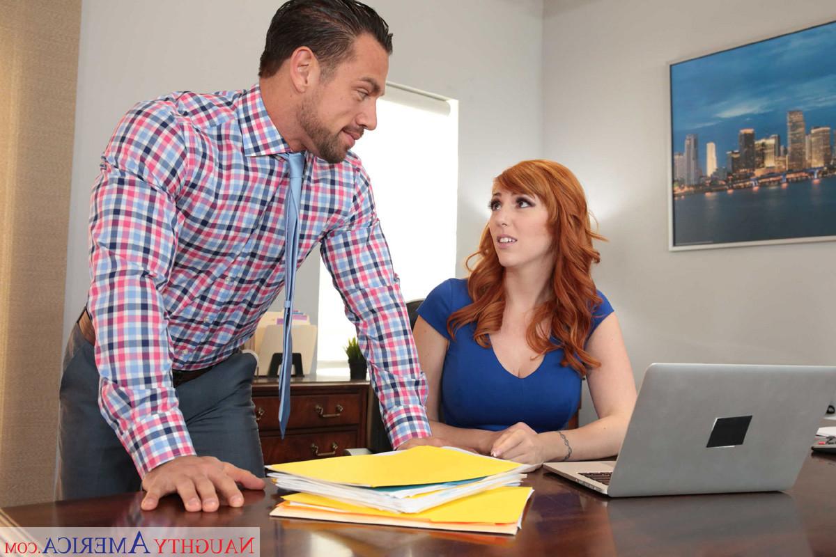 15P Lauren Phillips gets asspounded by her boss in the office