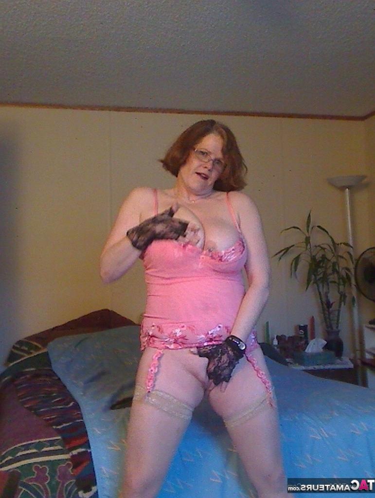 20P This coral bustier was another one of my thrift store finds Noti