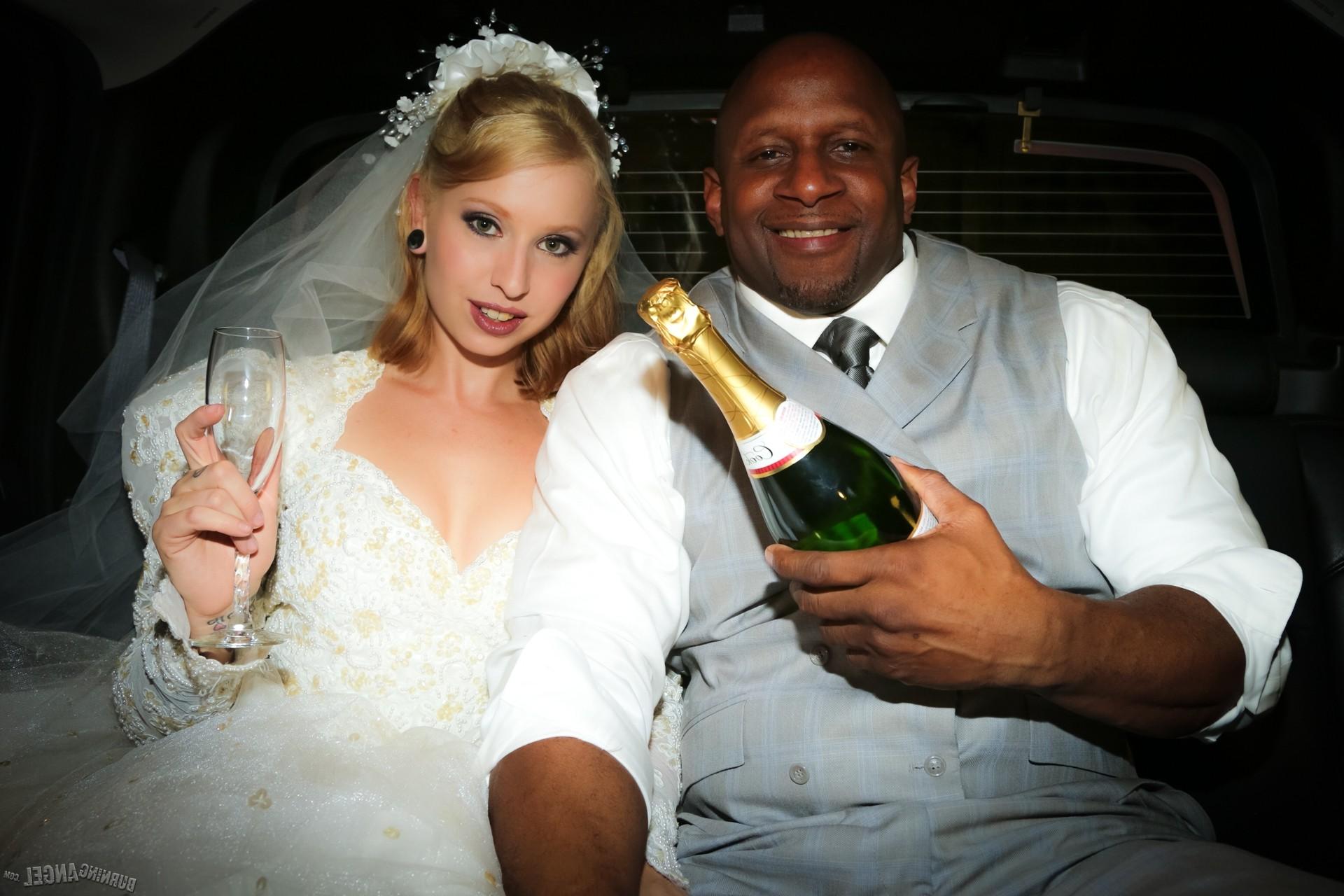 15P Story about her wedding